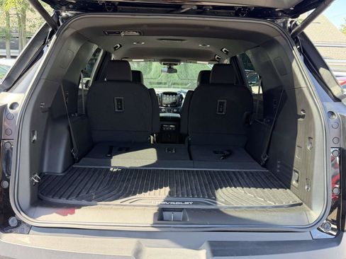 Used 2023 Chevrolet Traverse LT AWD/4WD image 6