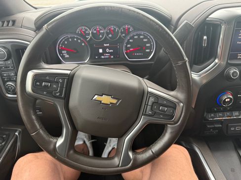 Used 2021 Chevrolet Silverado 1500 LTZ w/ Safety Package II AWD/4WD image 16