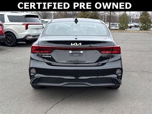 Used 2023 Kia Forte LXS image 3