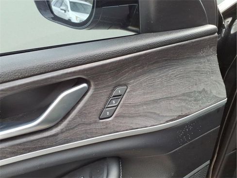 Used 2021 Jeep Grand Cherokee L Limited image 16