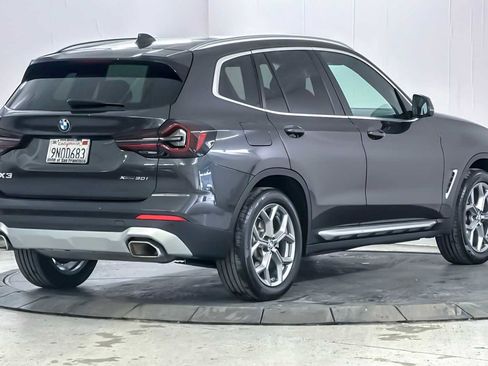Used 2024 BMW X3 xDrive30i w/ Convenience Package image 2
