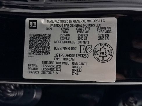 Used 2024 GMC Canyon AT4 w/ LPO, Off Road Lift Package image 42