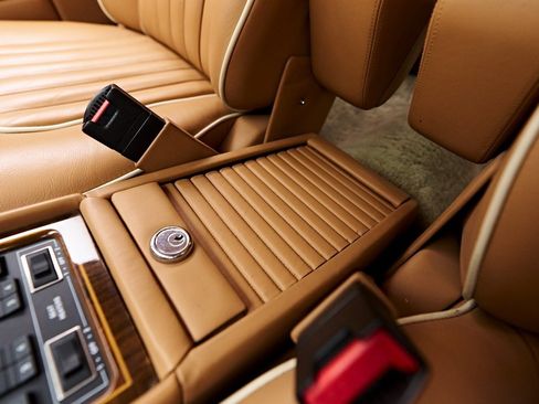 Used 1990 Rolls-Royce Silver Spur image 86