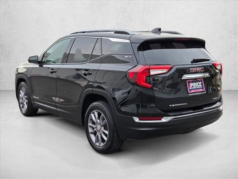 Used 2024 GMC Terrain SLT image 8