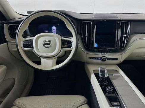 Used 2023 Volvo XC60 B5 Ultimate w/ Climate Package image 25