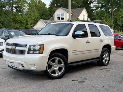 Used 2013 Chevrolet Tahoe LTZ AWD/4WD image 2