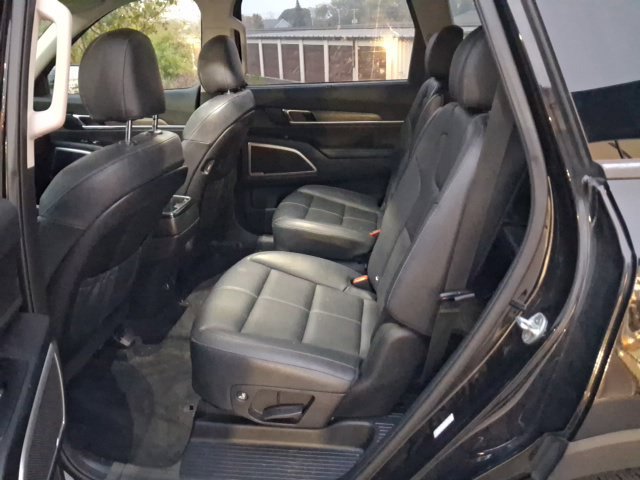 Certified 2021 Kia Telluride EX w/ EX Premium Package AWD/4WD image 6