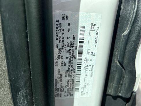 Used 2024 Ford Transit 250 148 High Roof RWD image 34