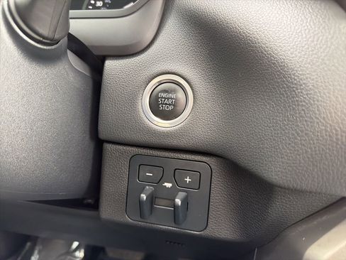 Used 2023 Toyota Tundra Limited image 35