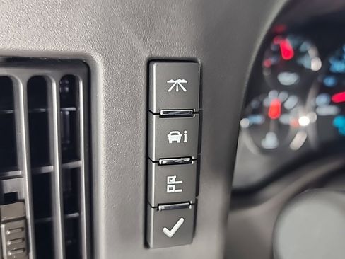 New 2025 Chevrolet Express 3500 w/ Driver Convenience Package image 29