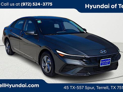 Certified 2026 Hyundai Elantra SE FWD image 1