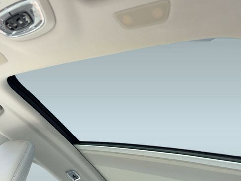 Used 2021 Volvo S90 T6 Momentum image 16