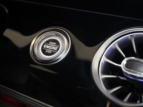 Used 2024 Mercedes-Benz AMG GT 43 image 52