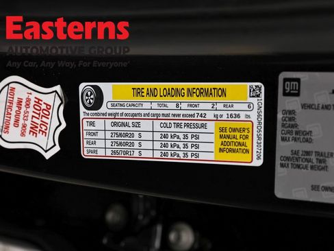 Used 2025 Chevrolet Suburban Z71 AWD/4WD image 38