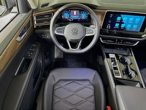 New 2026 Volkswagen Atlas SE image 14