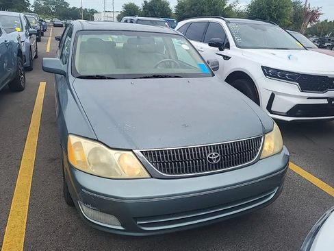Used 2001 Toyota Avalon XLS w/ Option Pkg 5 FWD image 7