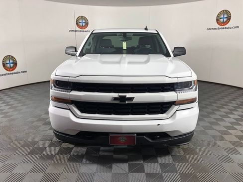 Used 2018 Chevrolet Silverado 1500 Custom w/ Custom Value Package AWD/4WD image 14