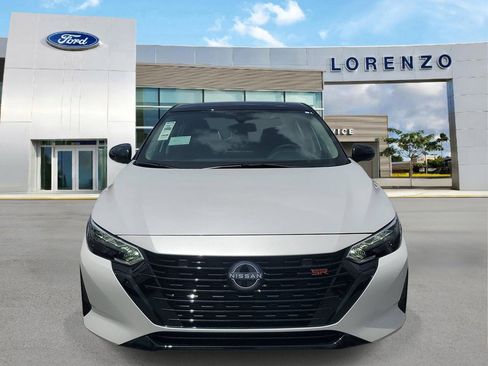 Used 2025 Nissan Sentra SR w/ Midnight Edition FWD image 2