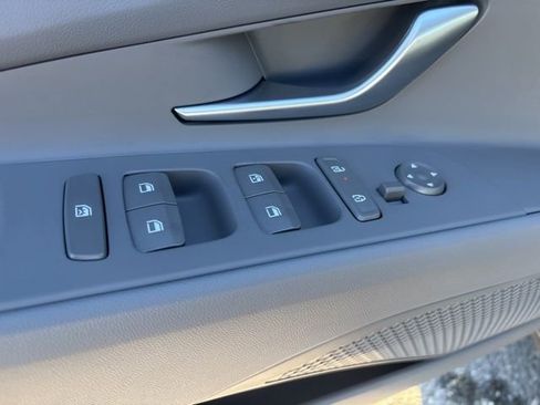 New 2026 Hyundai Elantra Blue image 16