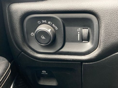 Used 2024 RAM 1500 Laramie RWD image 14