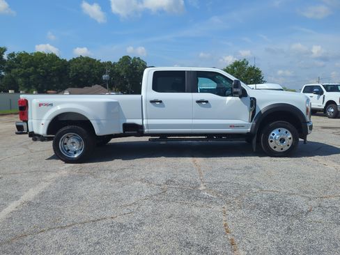 Used 2025 Ford F450 XL w/ 360-Degree Camera Package AWD/4WD image 1