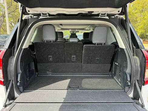 Used 2025 Ford Expedition Active image 10