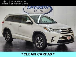Used 2017 Toyota Highlander SE image 1