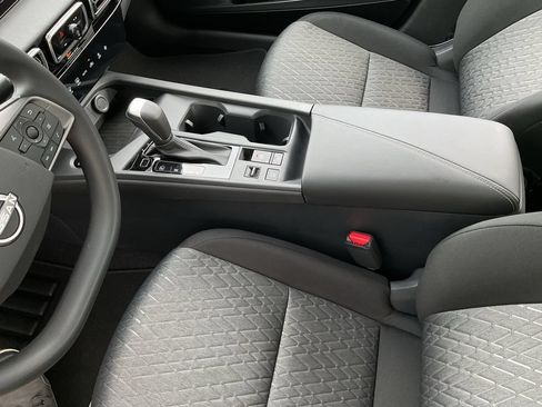 New 2026 Nissan Sentra SV w/ Floor Mat Package FWD image 32