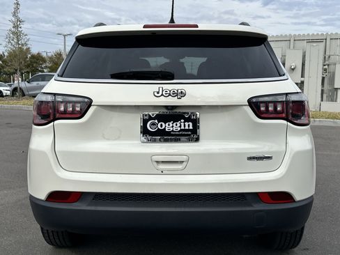 Used 2020 Jeep Compass Latitude image 5