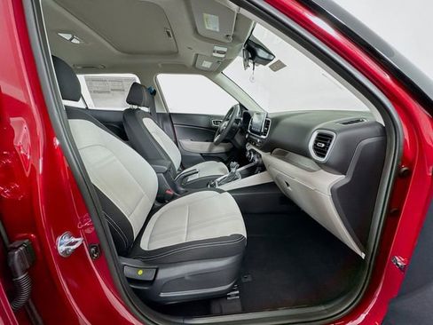 New 2026 Hyundai Venue FWD image 41