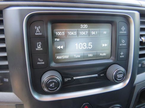 Used 2018 RAM 2500 Tradesman w/ Chrome Appearance Group image 19