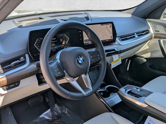Used 2026 BMW X1 xDrive28i w/ Technology Package AWD/4WD image 3