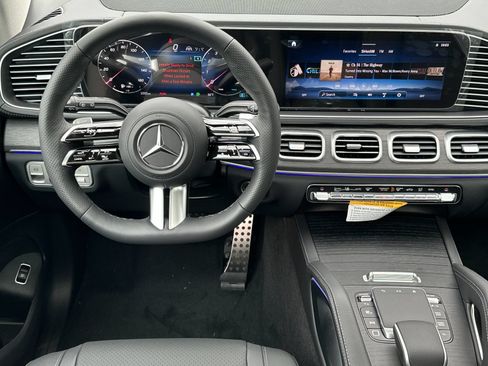 New 2026 Mercedes-Benz GLS 450 4MATIC image 14