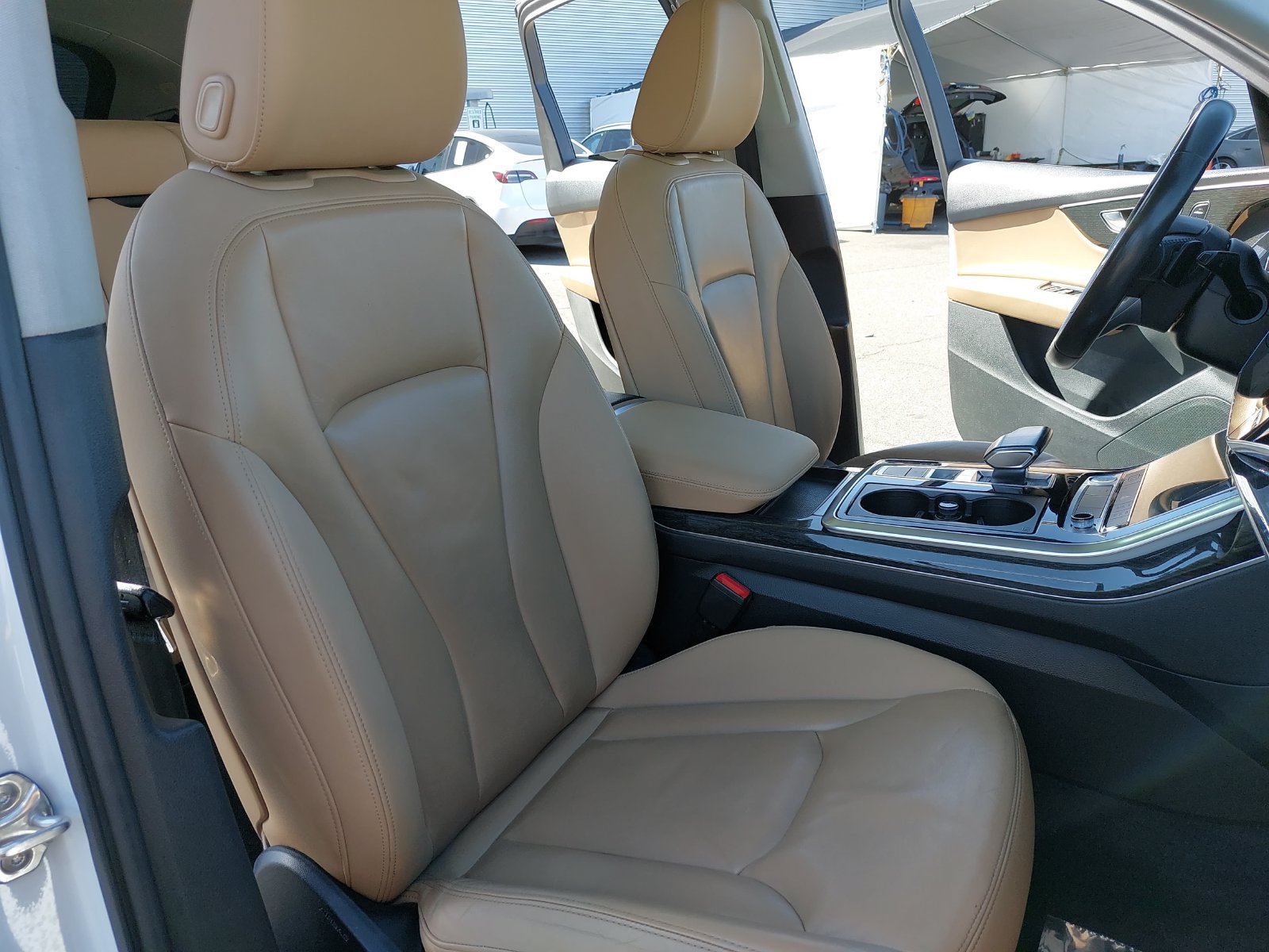 Used 2020 Audi Q7 2.0T Premium w/ Convenience Package AWD/4WD image 10