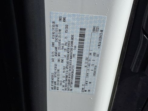 Used 2025 Ford Transit 250 148 Medium Roof RWD image 26
