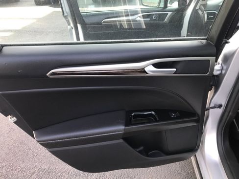 Used 2016 Ford Fusion SE w/ Equipment Group 202A image 20