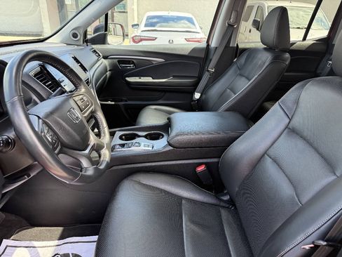 Used 2025 Honda Ridgeline RTL image 17