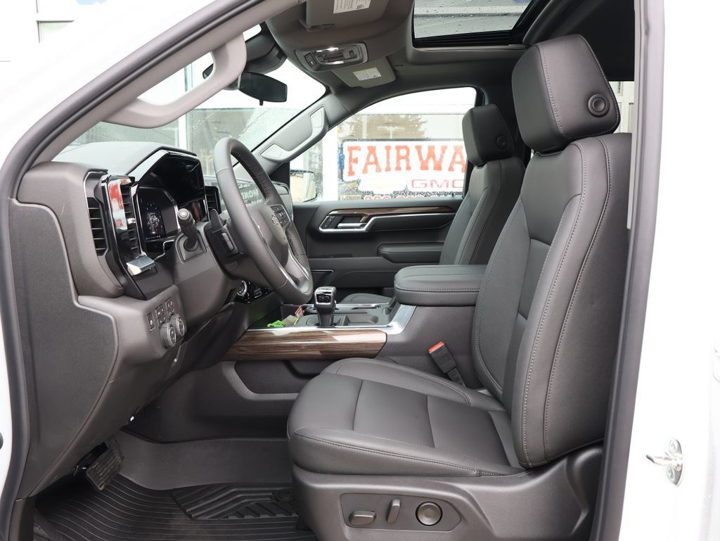 New 2026 Chevrolet Silverado 1500 LT Trail Boss w/ LT Trail Boss Premium Package AWD/4WD image 16