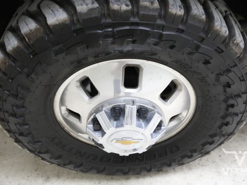 Used 2025 Chevrolet Silverado 3500 LTZ w/ LTZ Plus Package AWD/4WD image 32