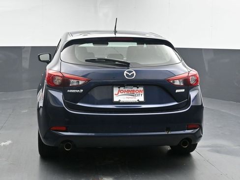 Used 2018 MAZDA MAZDA3 Touring image 7