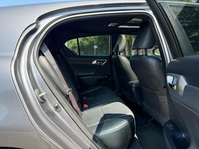 Used 2015 Lexus CT 200h w/ Navigation Package FWD image 20