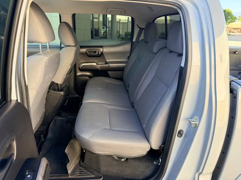 Used 2021 Toyota Tacoma SR5 image 17