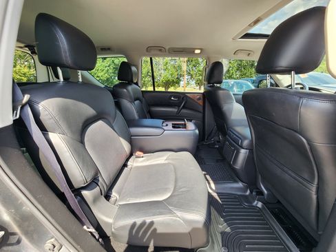 Used 2023 Nissan Armada SL w/ Captain's Chairs Package AWD/4WD image 14