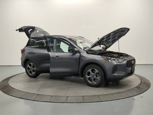 Used 2025 Ford Escape ST-Line FWD image 10