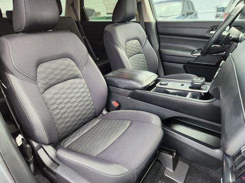 Certified 2022 Nissan Pathfinder SV w/ SV Black Package image 14