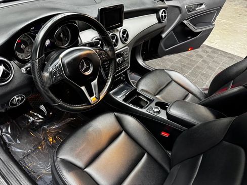 Used 2015 Mercedes-Benz GLA 250 image 33