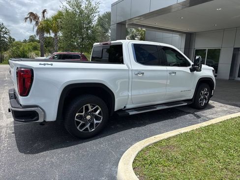 Used 2023 GMC Sierra 1500 SLT w/ SLT Premium Plus Package AWD/4WD image 3