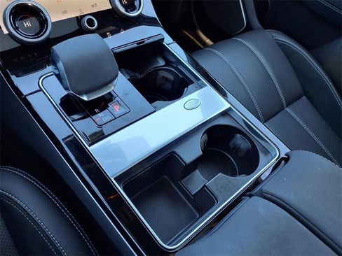 Used 2022 Land Rover Range Rover Velar R-Dynamic S image 27