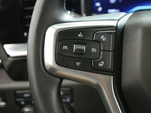 Used 2023 Chevrolet Silverado 1500 LT AWD/4WD image 15