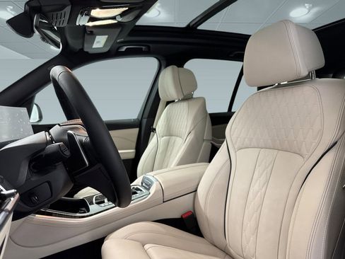 Used 2025 BMW X5 xDrive40i image 15